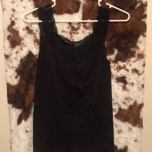Woman’s one size black tank top stretchy